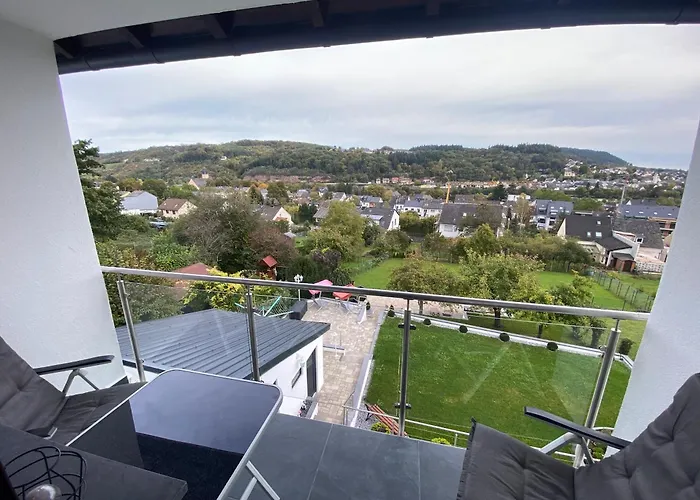 Mirabella's Hidden Little Paradise Apartamento